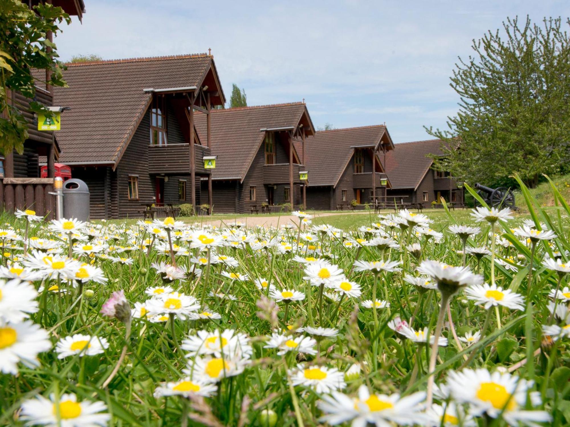 YHA London Lee Valley Cheshunt Esterno foto