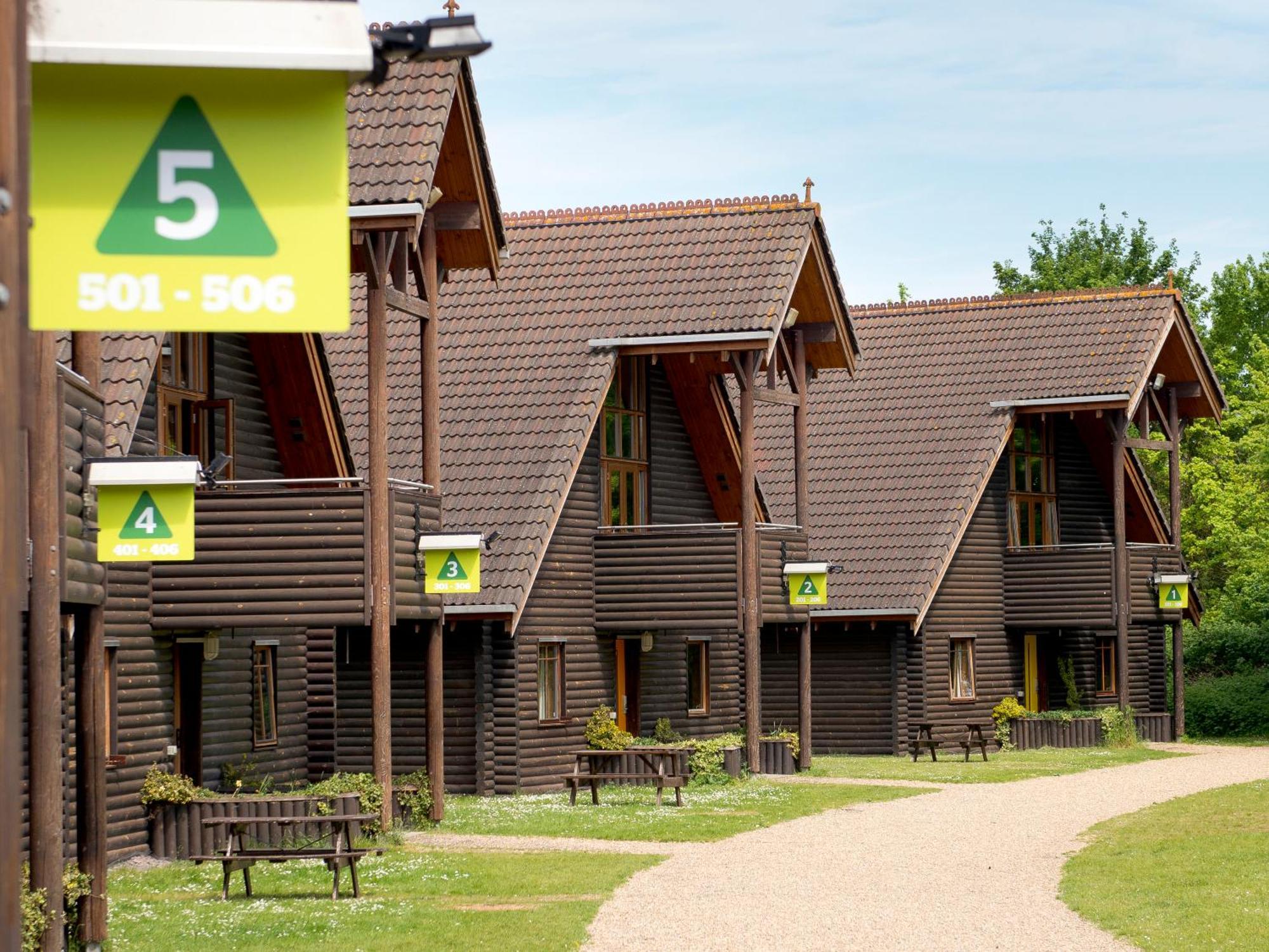 YHA London Lee Valley Cheshunt Esterno foto