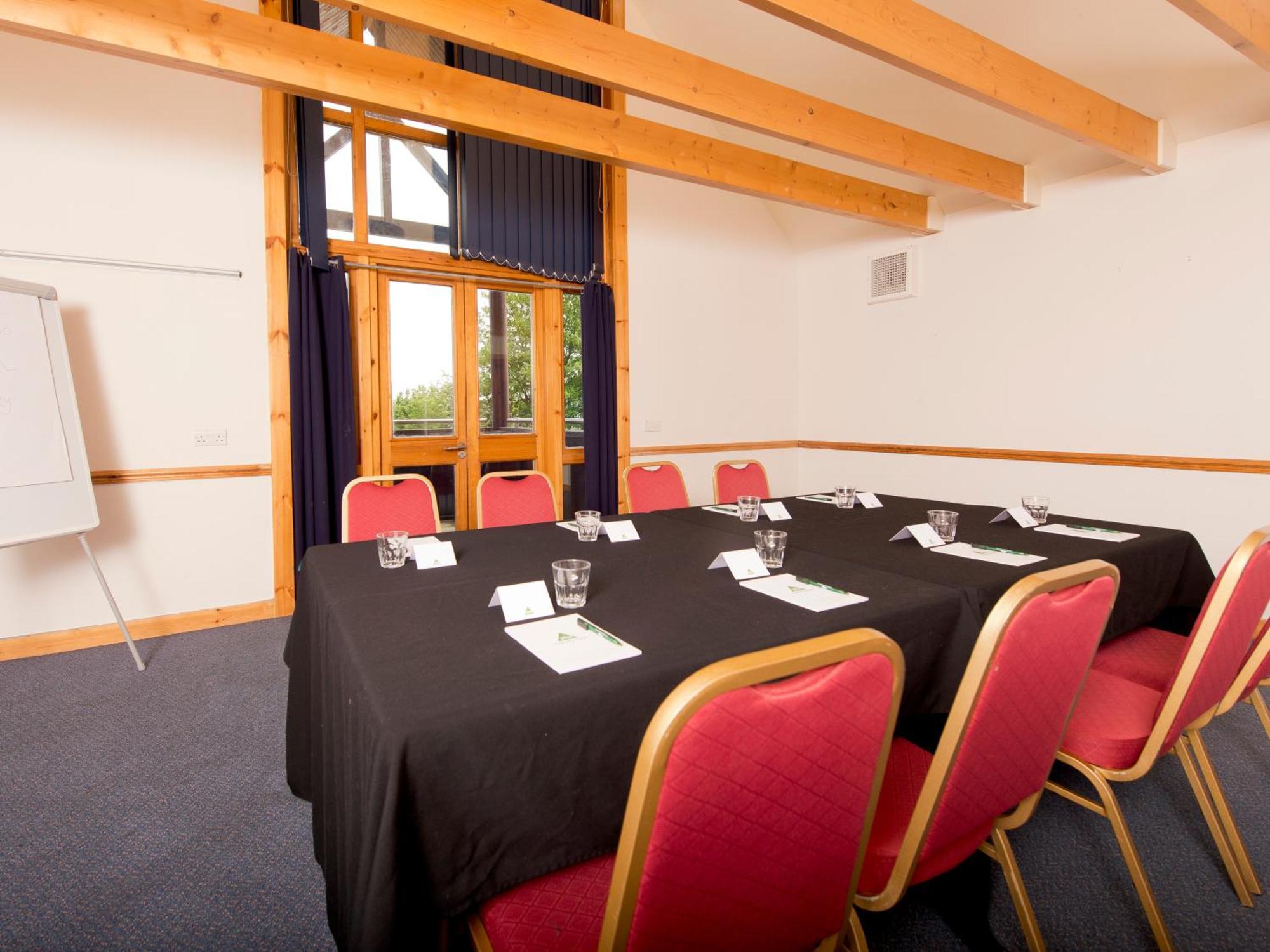 YHA London Lee Valley Cheshunt Esterno foto