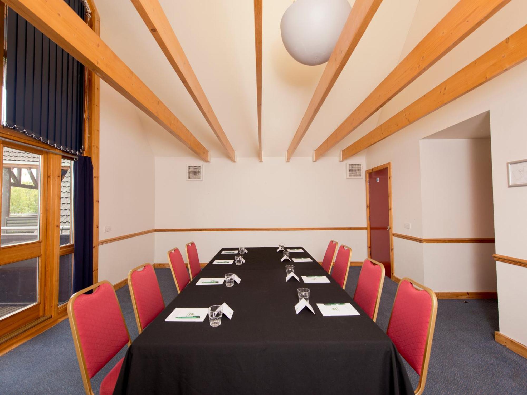 YHA London Lee Valley Cheshunt Esterno foto