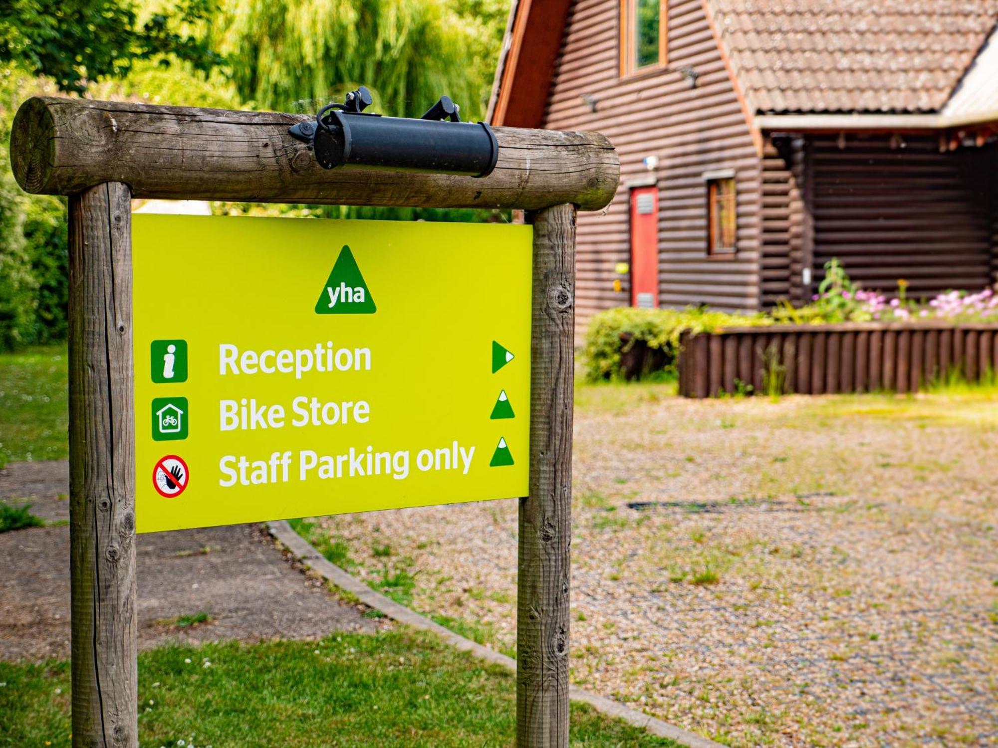 YHA London Lee Valley Cheshunt Esterno foto