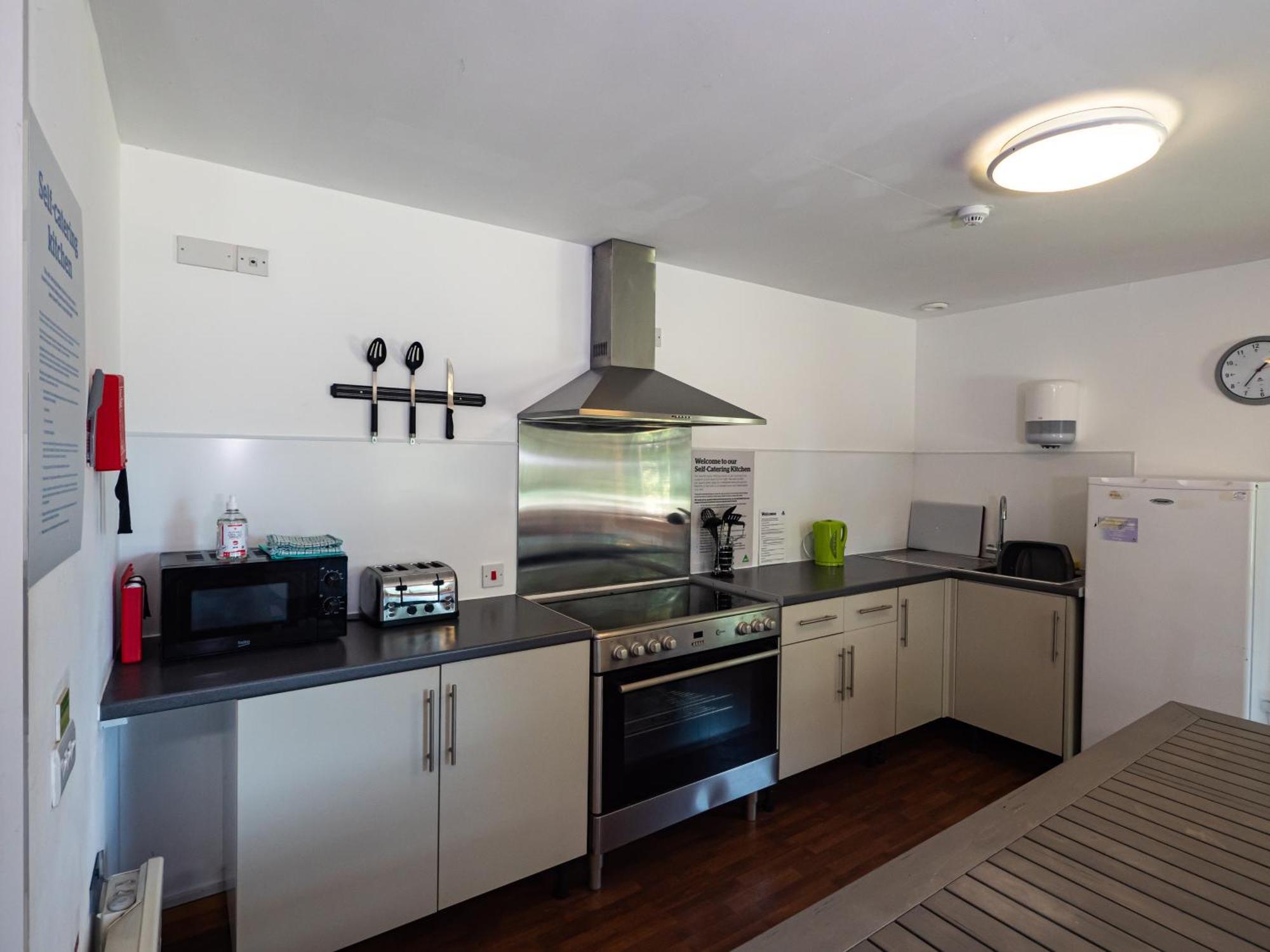 YHA London Lee Valley Cheshunt Esterno foto